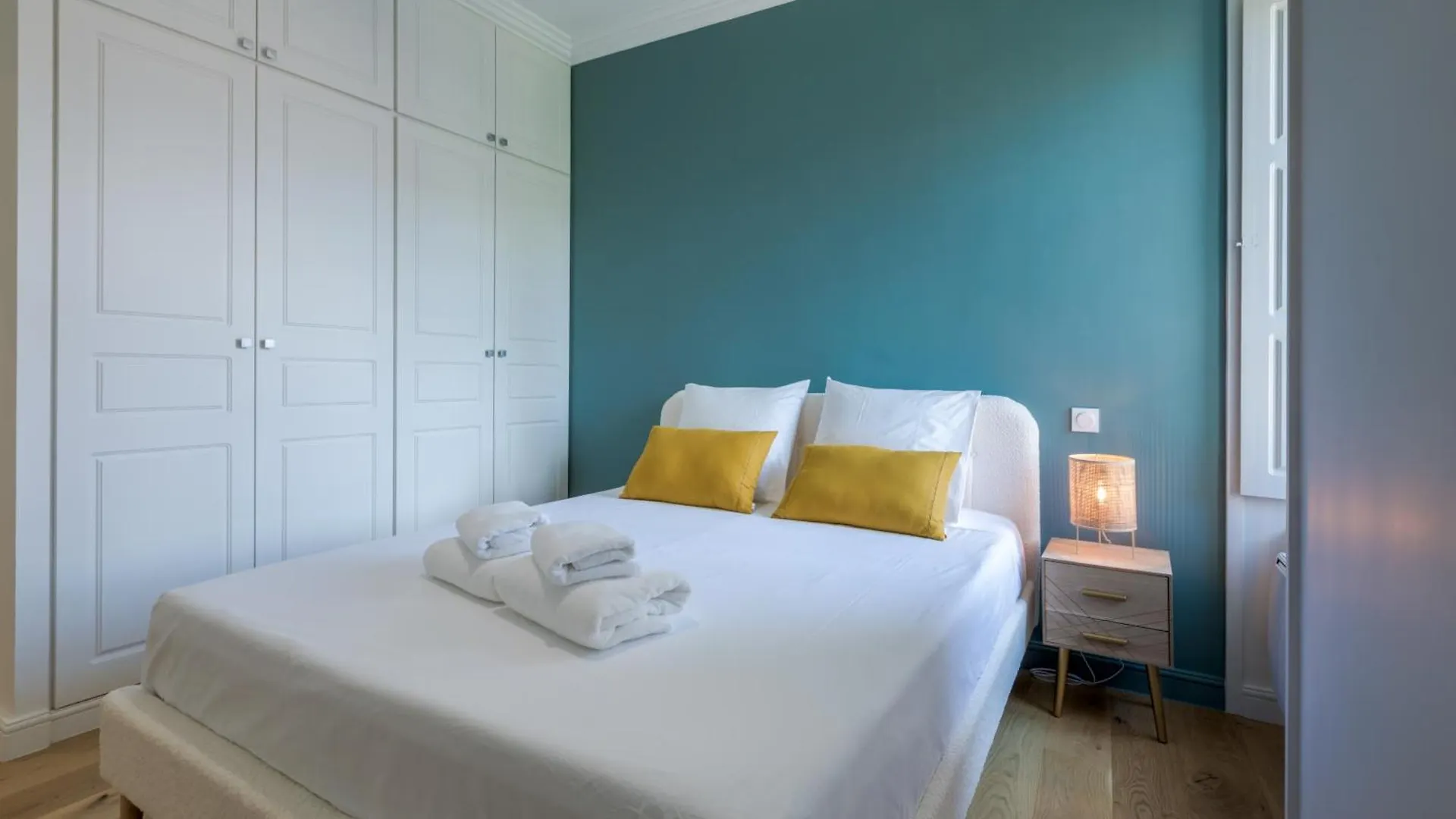 Appartement Intramuros Hyper Centre Avignon France