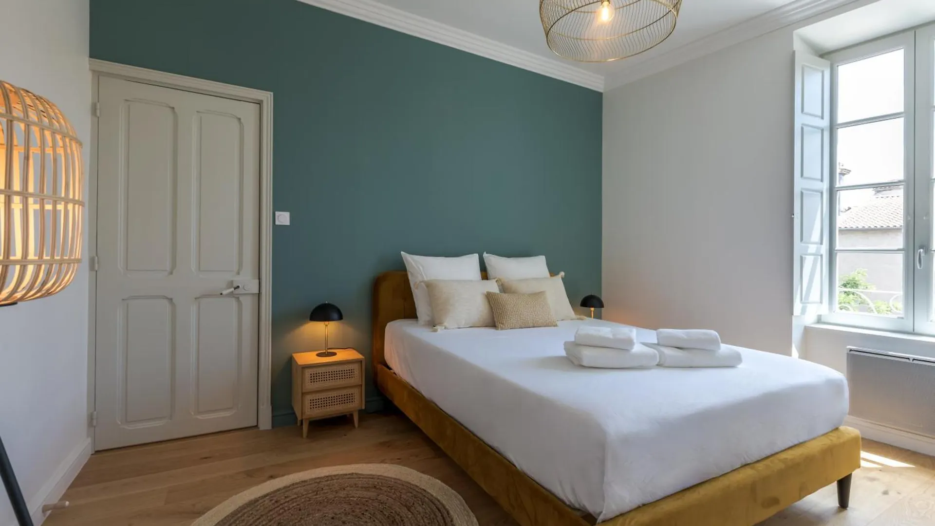 Appartement Intramuros Hyper Centre Avignon Apartment
