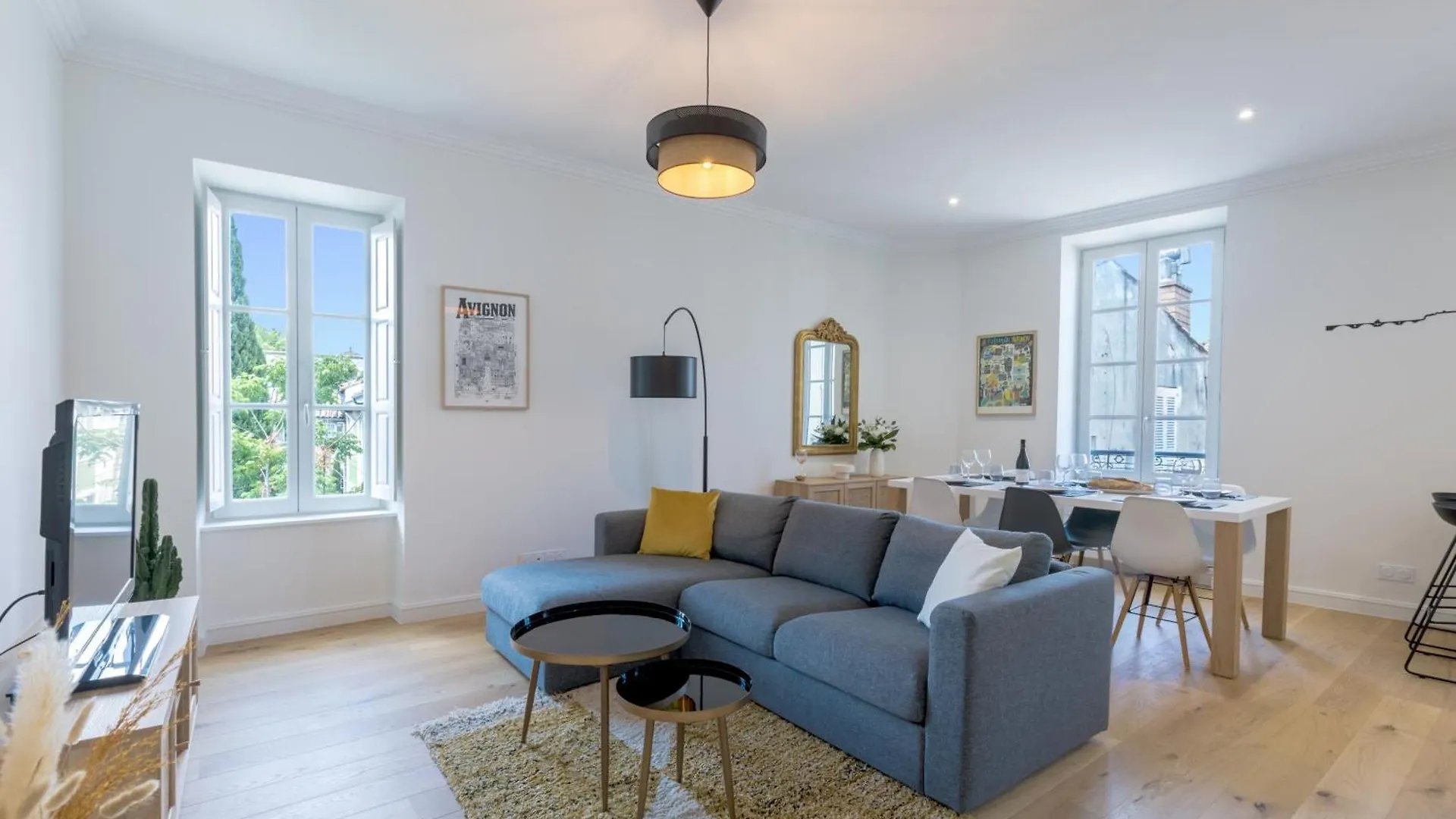 Apartment Appartement Intramuros Hyper Centre Avignon France