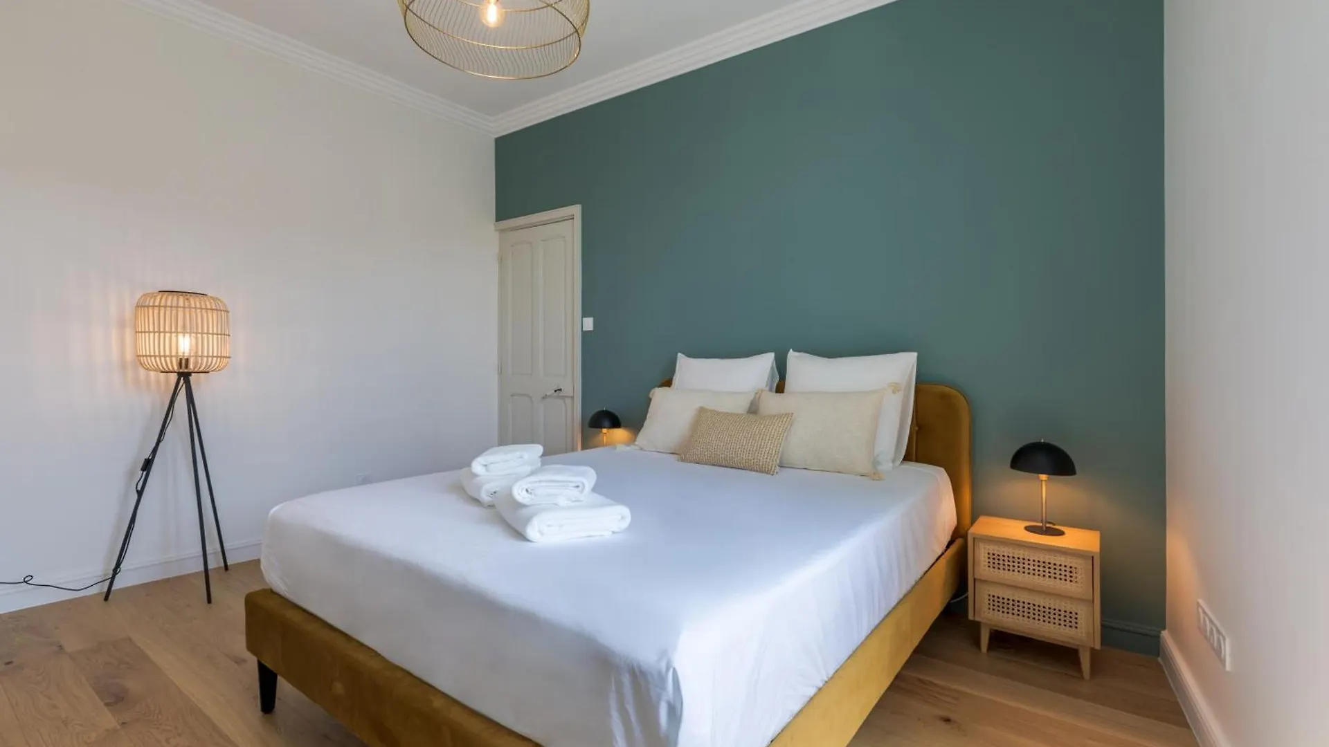 Apartment Appartement Intramuros Hyper Centre Avignon France
